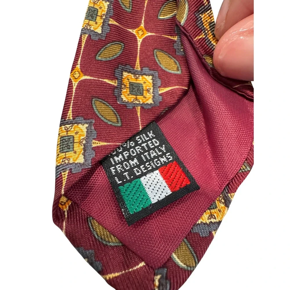 Lord & Taylor Kensington Collection 100% Italian Silk Tie Geometric Pattern